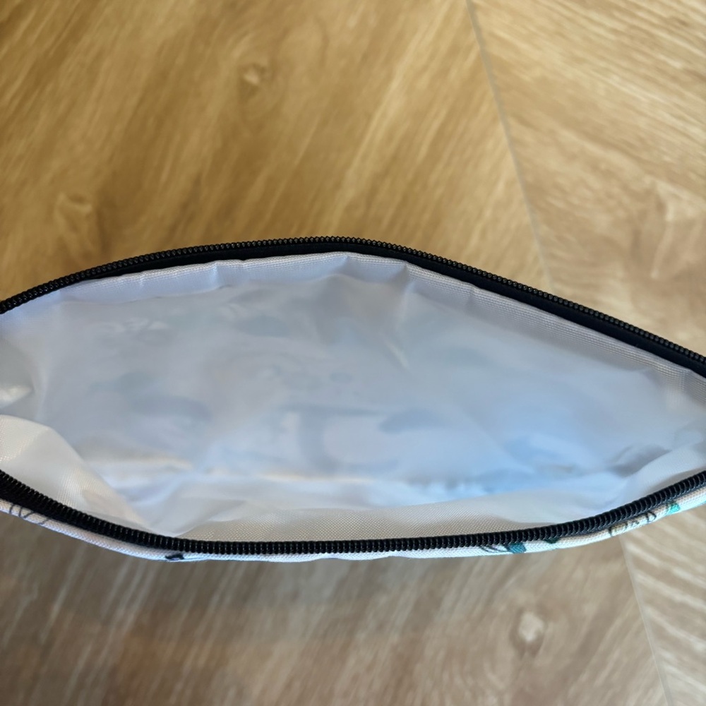 Floral Cat Print Pouch - Picture 3 of 3